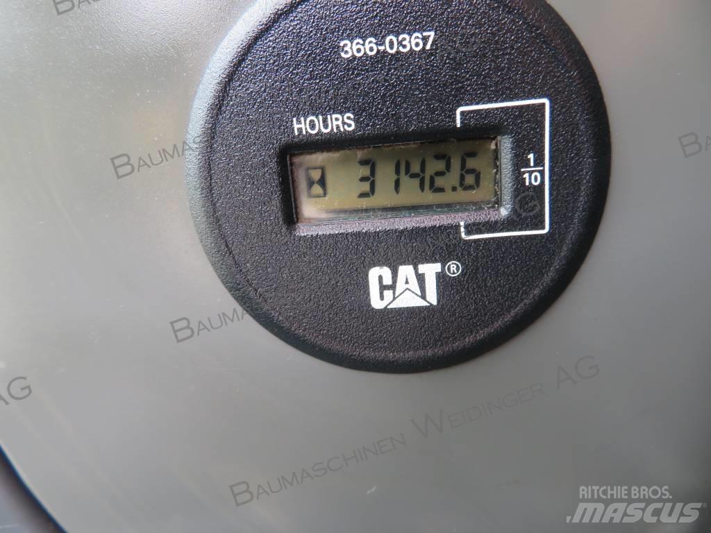 CAT 311 F LRR Bandgrävare