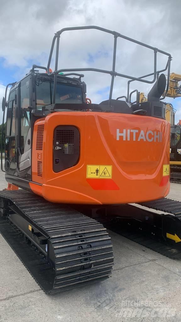 Hitachi ZX 135 US-6 Bandgrävare