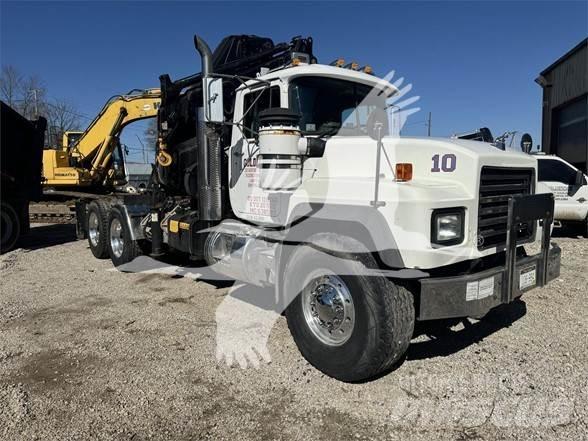 Mack RD688S Dragbilar