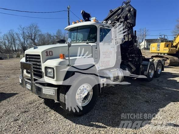 Mack RD688S Dragbilar