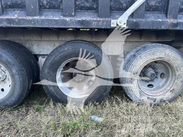 Mack RD688S Tippbilar