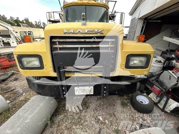 Mack RD688S Sopbilar
