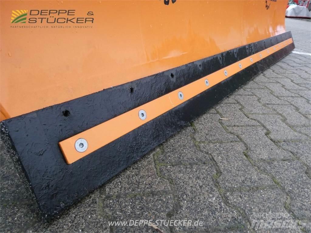 Hauer HSh 2800 Snöblad och plogar