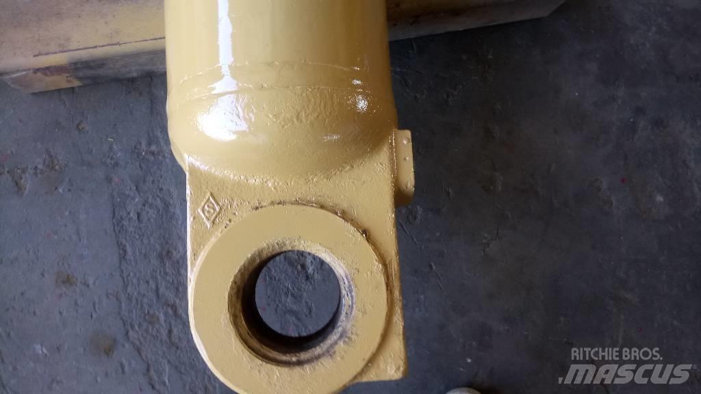 CAT 988 B Hydraulik