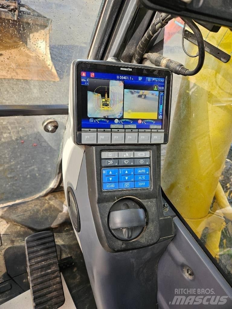 Komatsu PC210LC-11 Bandgrävare