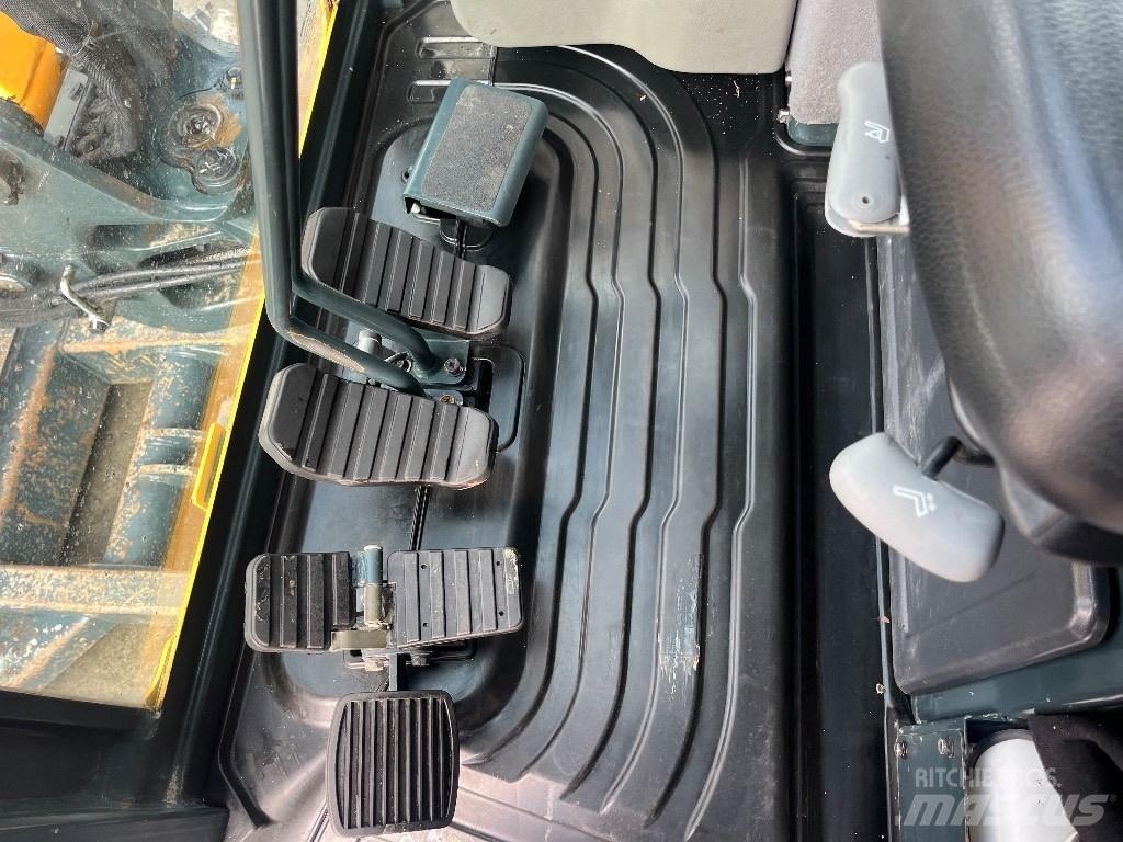 Hyundai R30 Z-9AK Minigrävare < 7t
