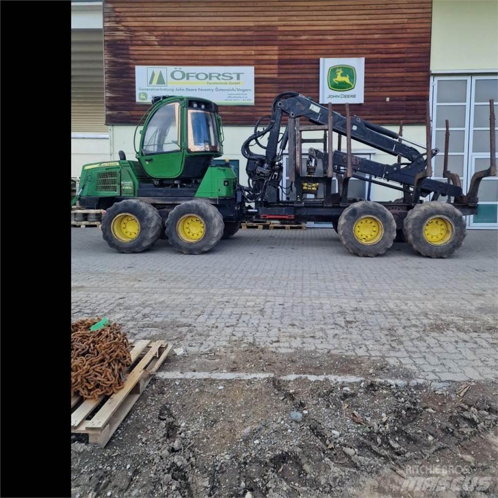 John Deere 1010 E Skotare