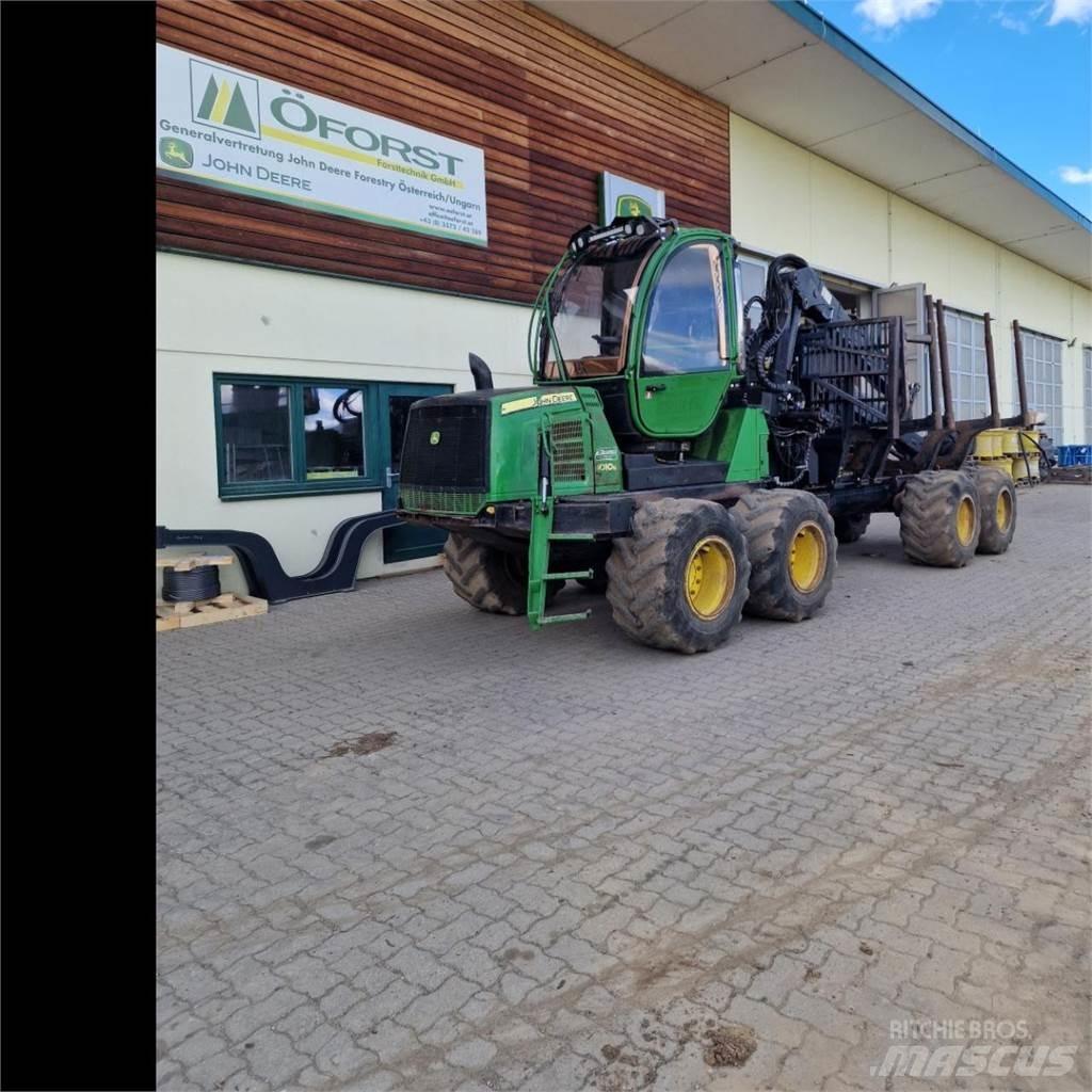 John Deere 1010 E Skotare