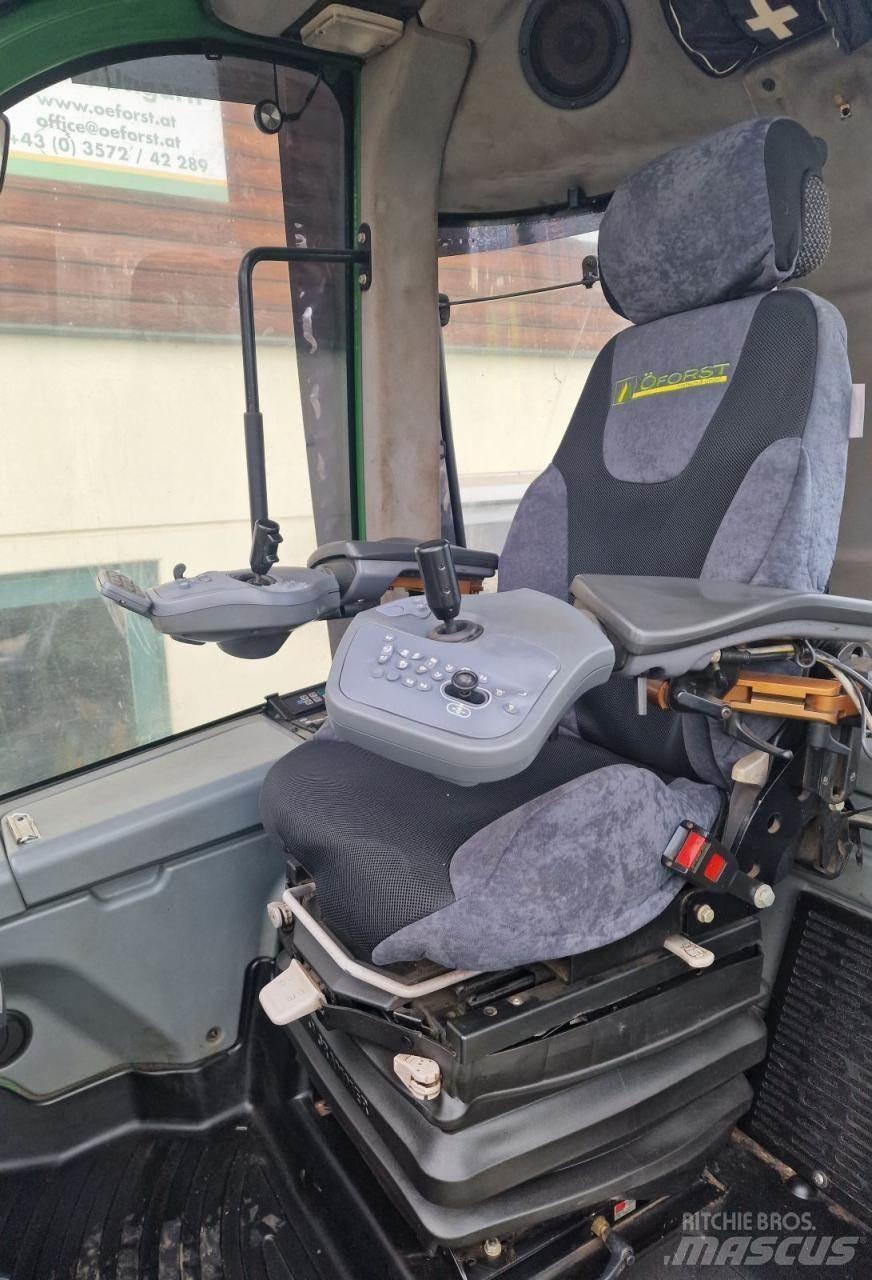 John Deere 1010 E Skotare