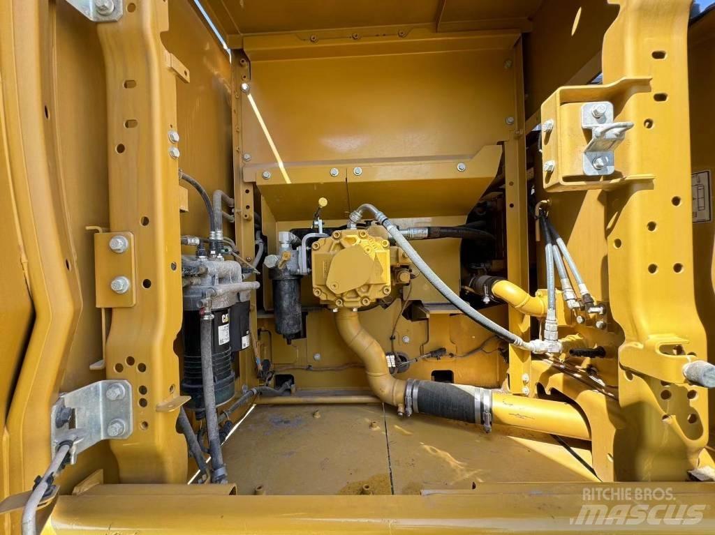 CAT 323GC Bandgrävare