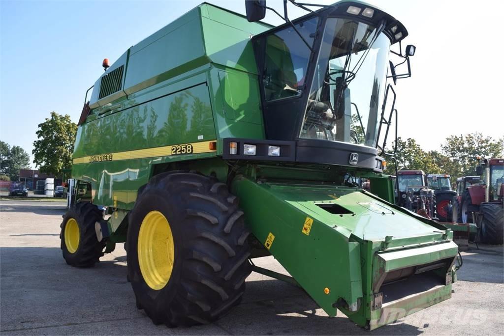 John Deere 2064 Skördetröskor