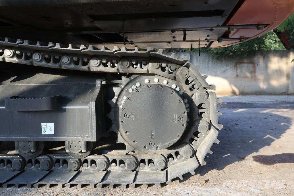 Develon DX 205 Midigrävmaskiner 7t - 12t