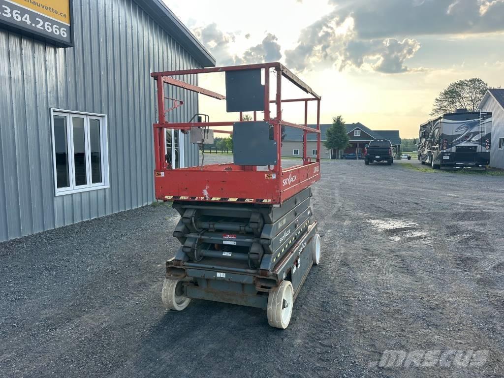 SkyJack SJ 4632 Saxliftar