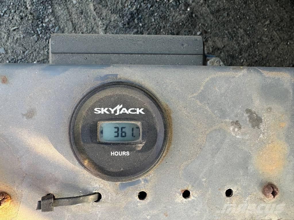 SkyJack SJ 4632 Saxliftar
