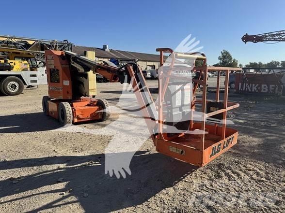 JLG E300AJP Bomliftar