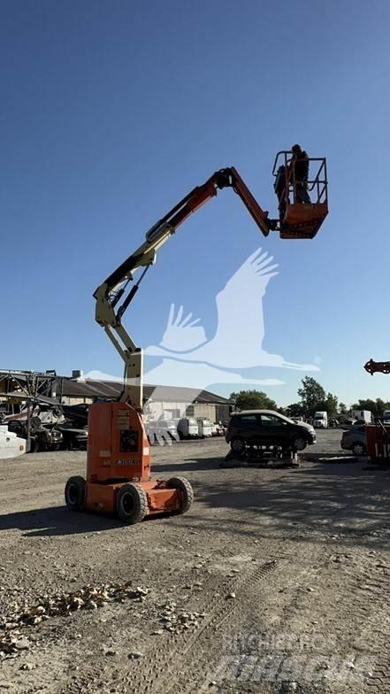 JLG E300AJP Bomliftar
