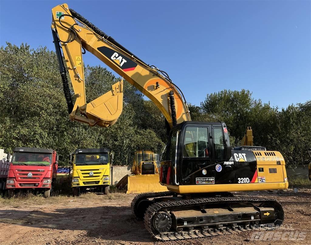 CAT 320 D L Bandgrävare