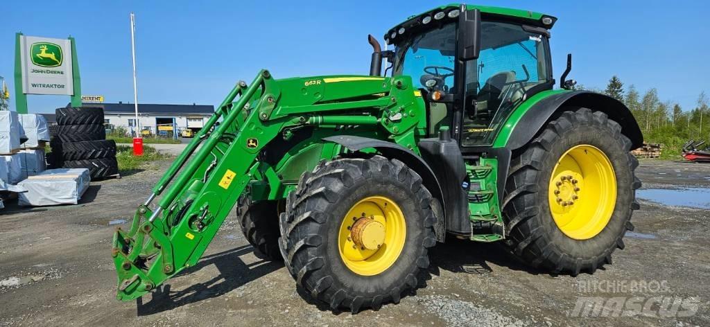 John Deere 6215R Traktorer