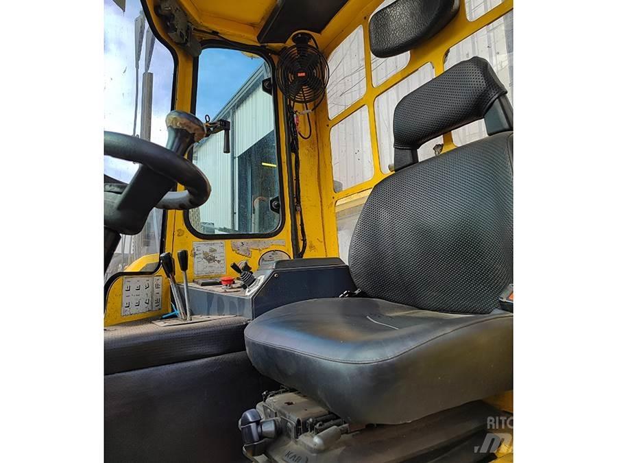 Combilift C4000 4-vägstruck