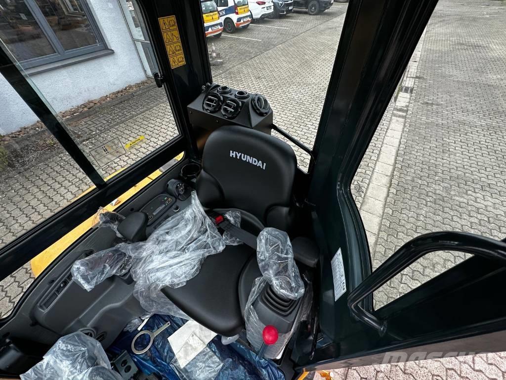 Hyundai R35Z 9A Minigrävare < 7t