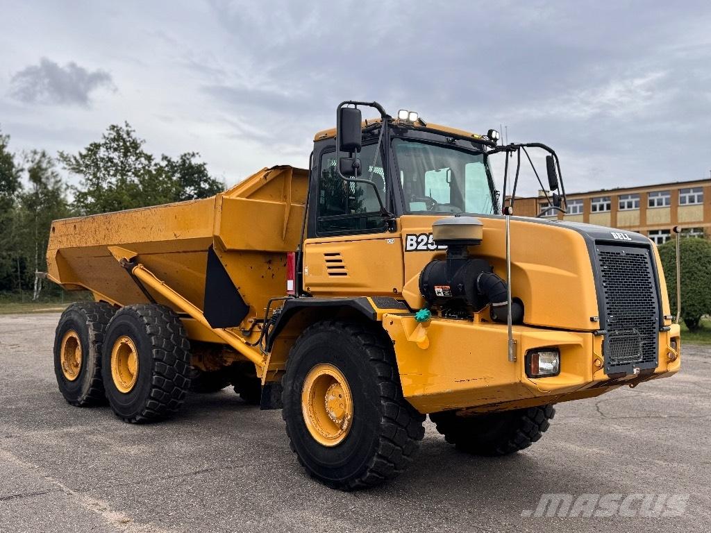 Bell B 25 D Midjestyrd dumper