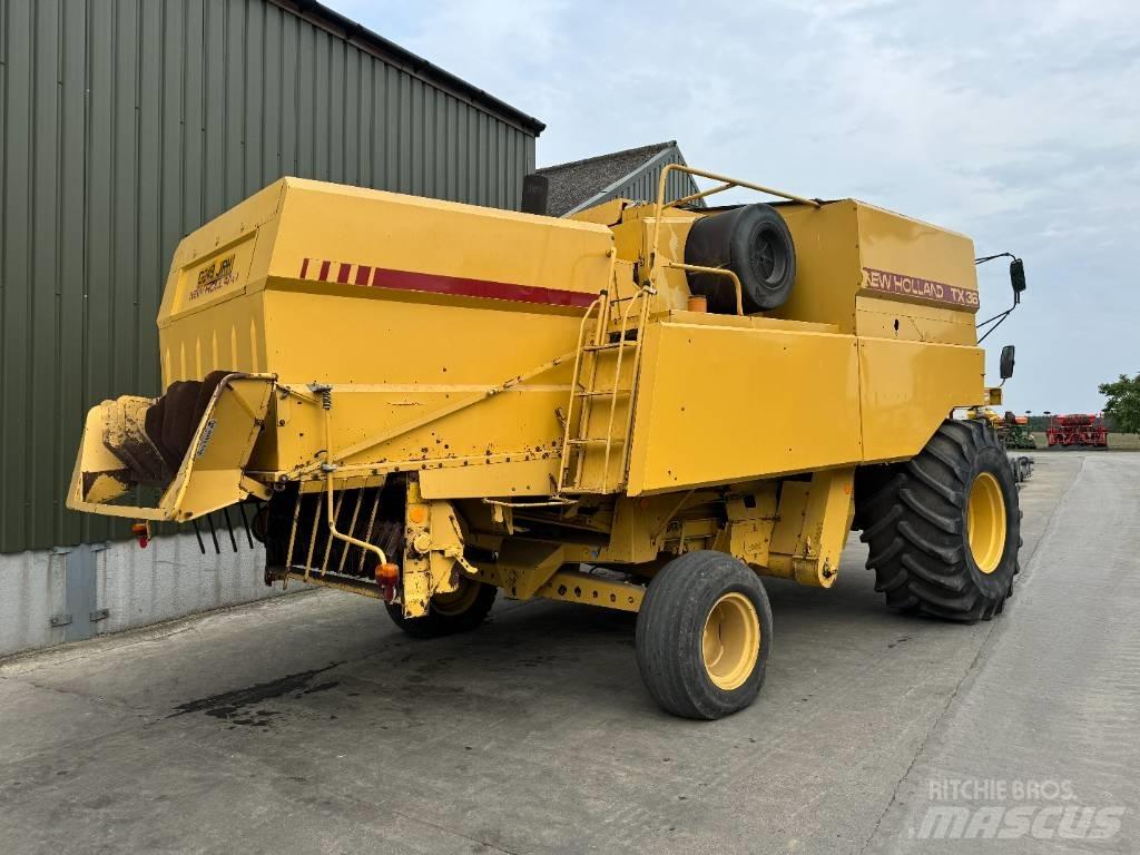 New Holland TX 36 Skördetröskor