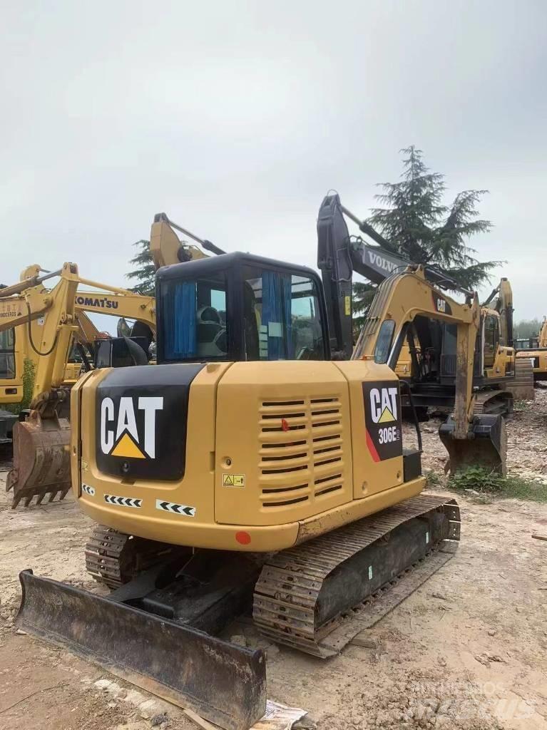 CAT 306E2 Bandgrävare