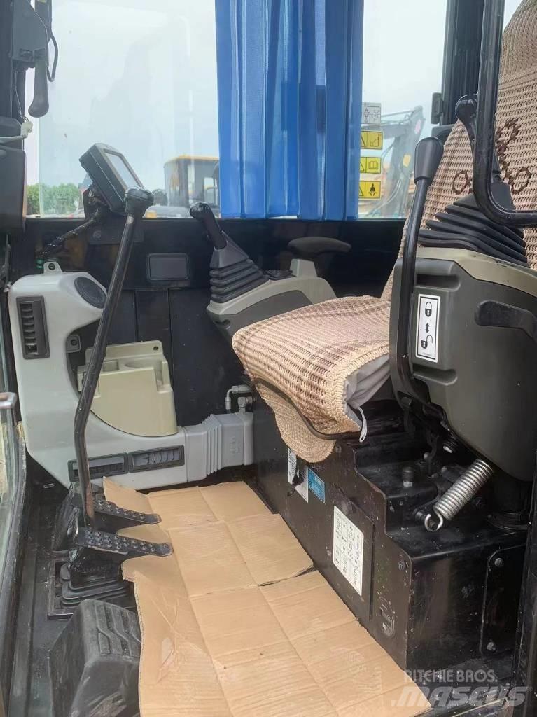 CAT 306E2 Bandgrävare