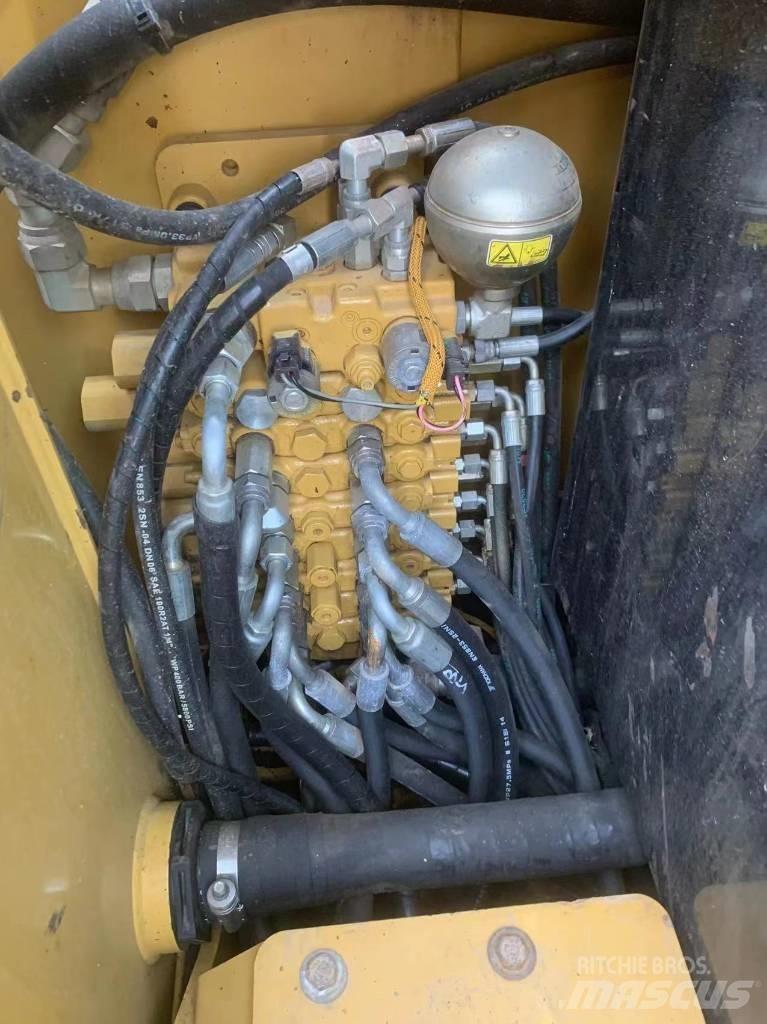 CAT 306E2 Bandgrävare