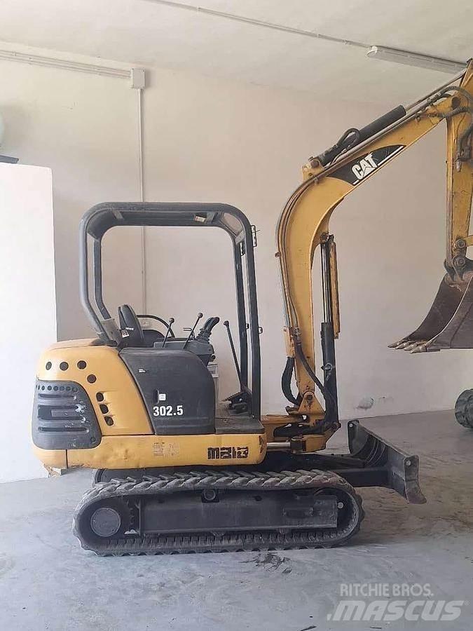 CAT 302.5 Minigrävare < 7t