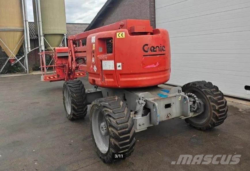 Genie Z45/25 Bomliftar