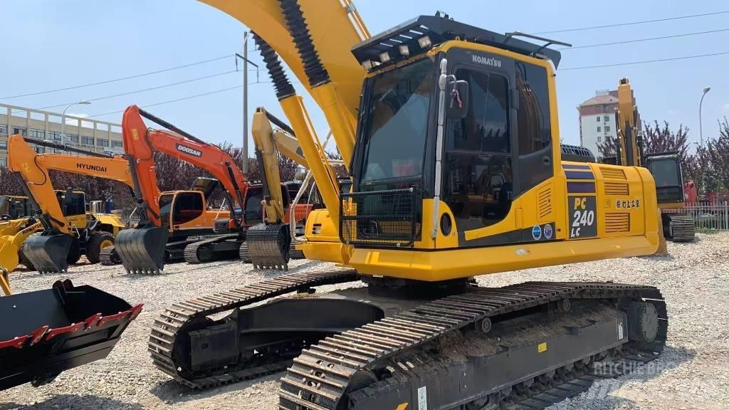 Komatsu PC240 Bandgrävare