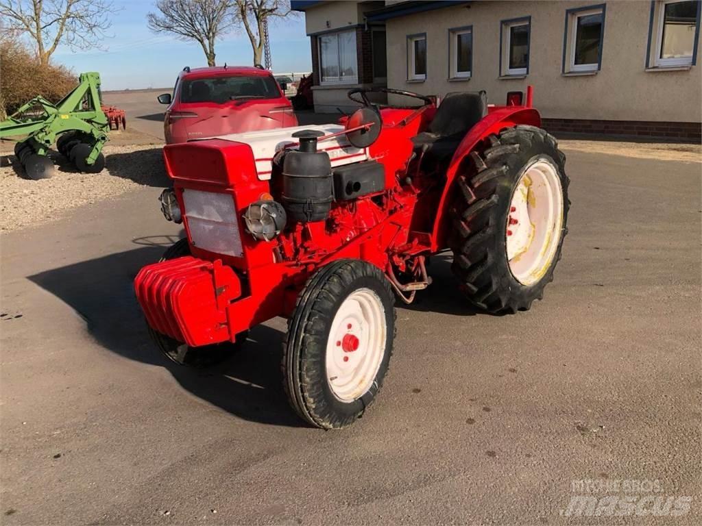 Astoa H 3000 D Traktorer