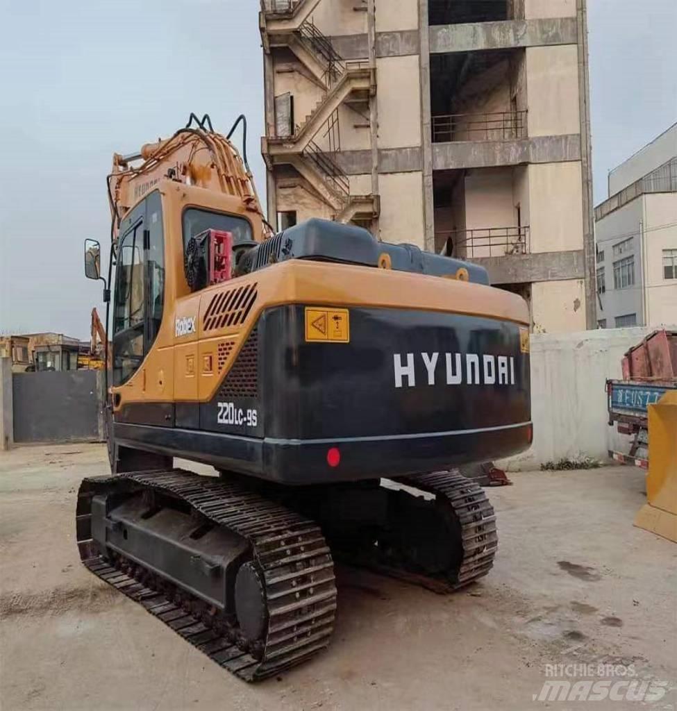 Hyundai R220LC-9S Bandgrävare