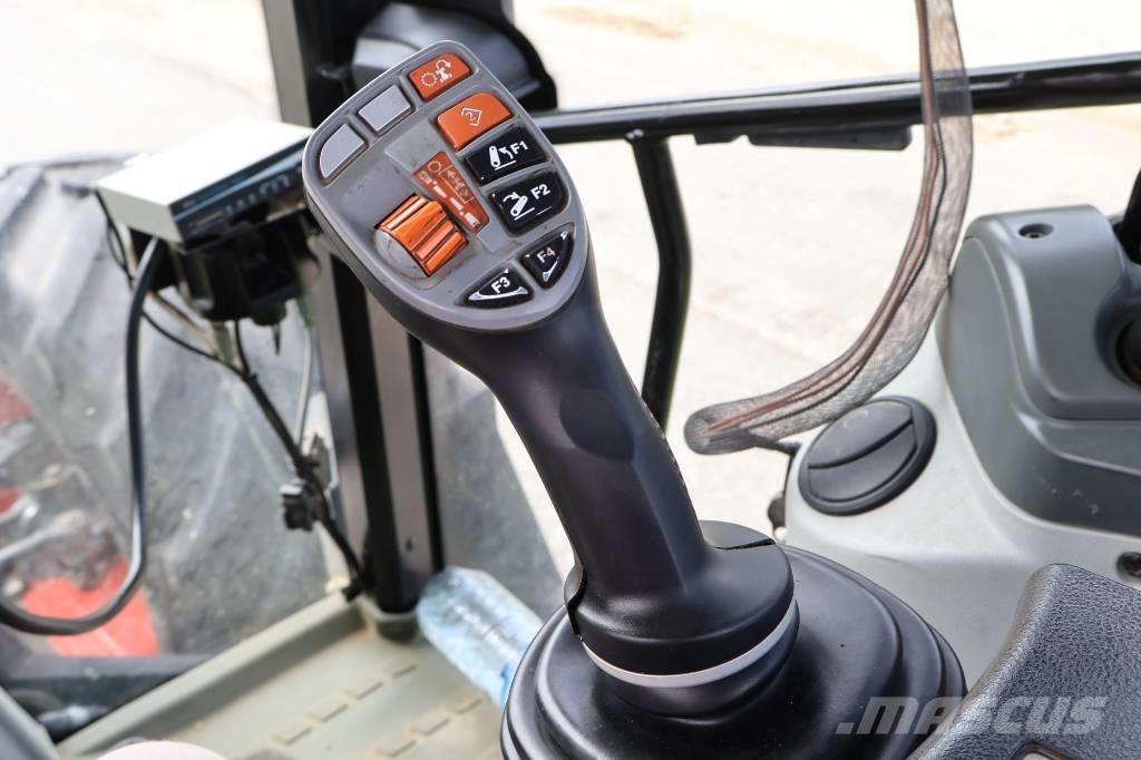 CLAAS Arion 460 Traktorer