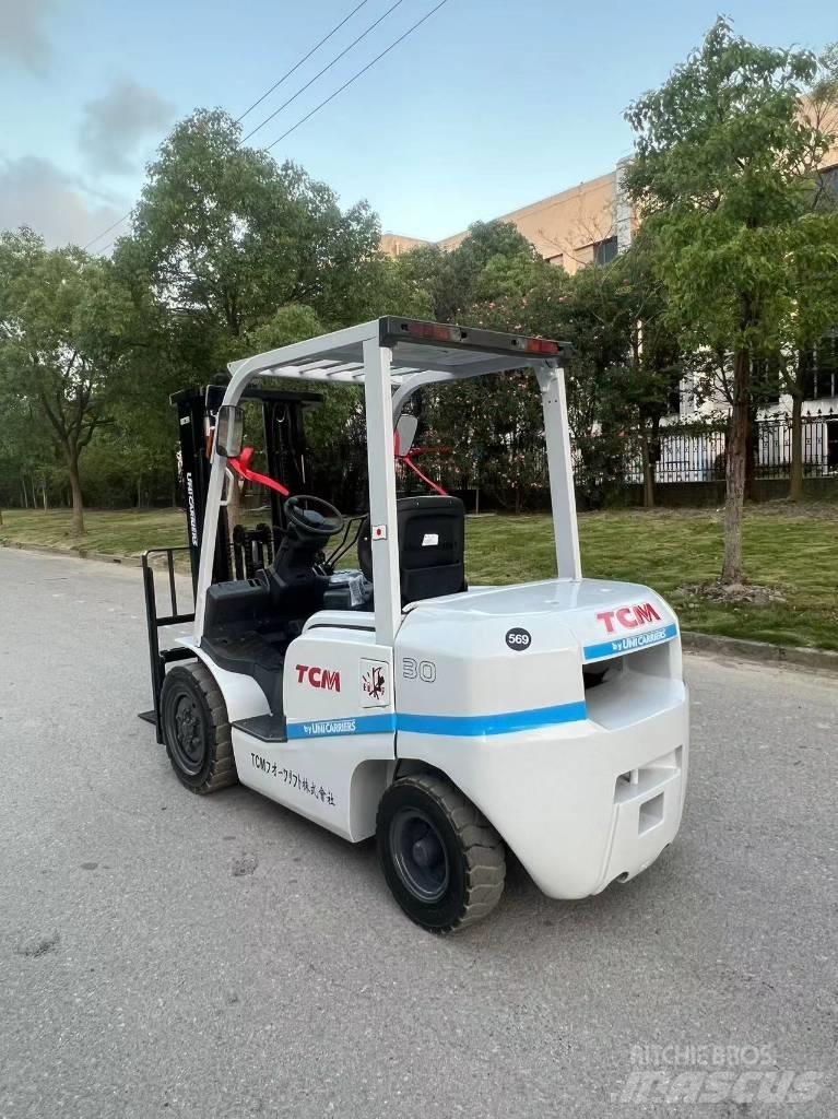TCM fd30 Dieselmotviktstruckar