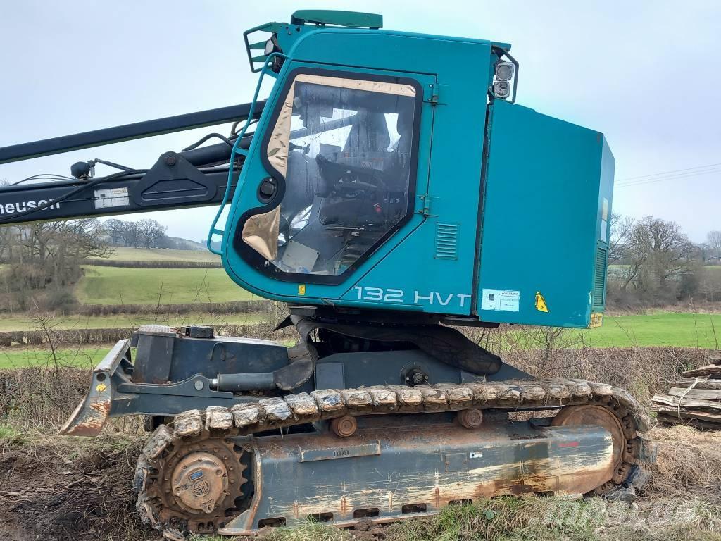 Neuson 132 HV T Skördare