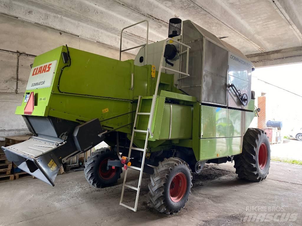 CLAAS Dominator 150 Skördetröskor