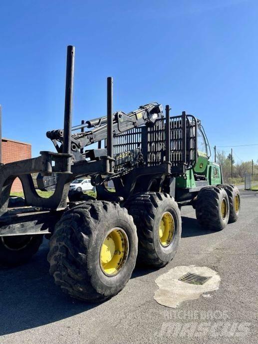 John Deere 1910 E Skotare
