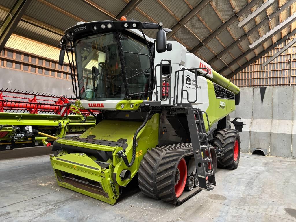 CLAAS LEXION 8800 TT Skördetröskor