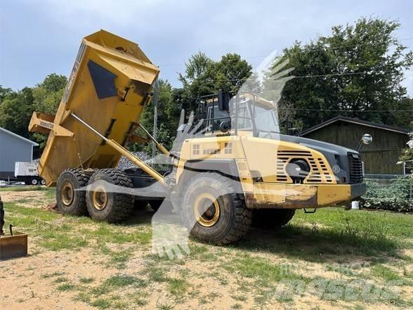 Komatsu HM400 Midjestyrd dumper