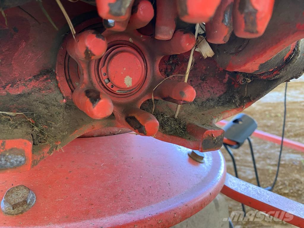 Kuhn GF 6502 Vändare och luftare
