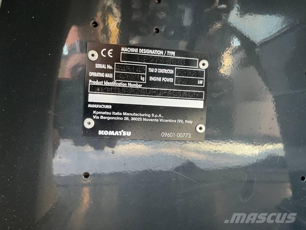 Komatsu WB 97 S-8 Grävlastare