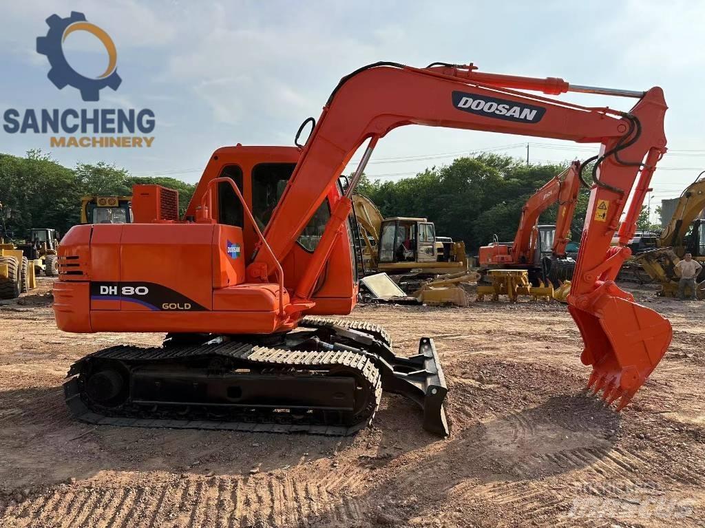 Doosan DH 80 Midigrävmaskiner 7t - 12t