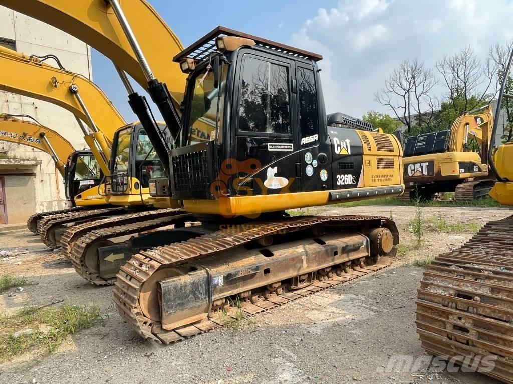 CAT 326 D2 Bandgrävare