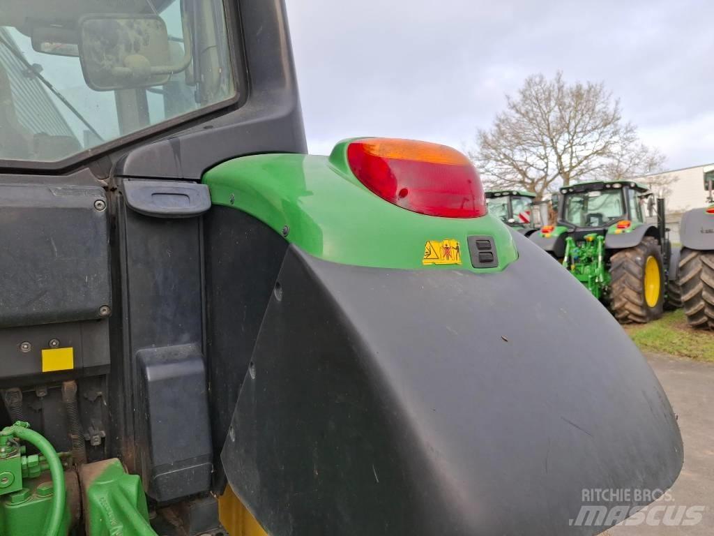 John Deere 6110M Traktorer