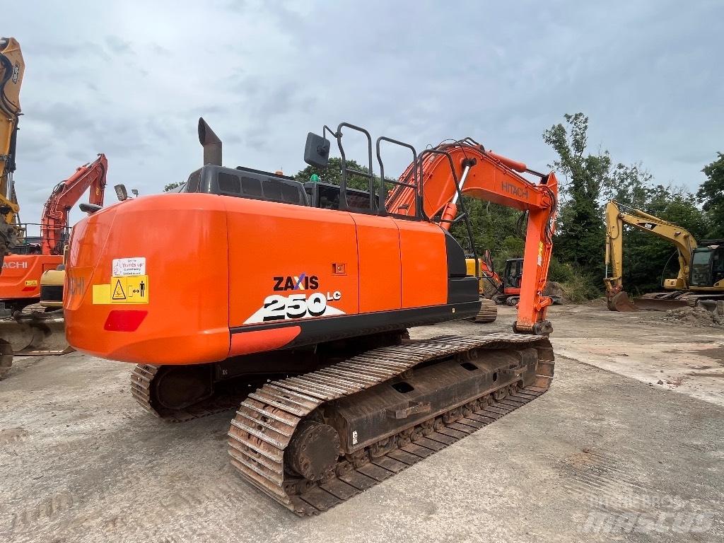 Hitachi ZX 250 LC-6 Bandgrävare