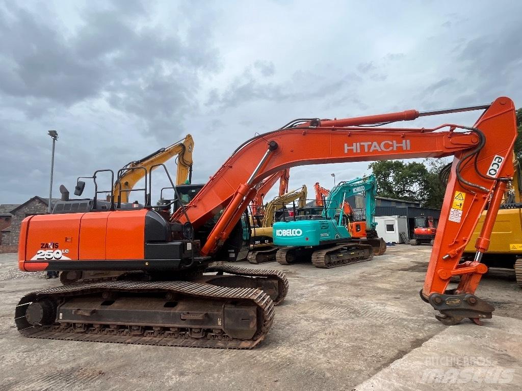 Hitachi ZX 250 LC-6 Bandgrävare