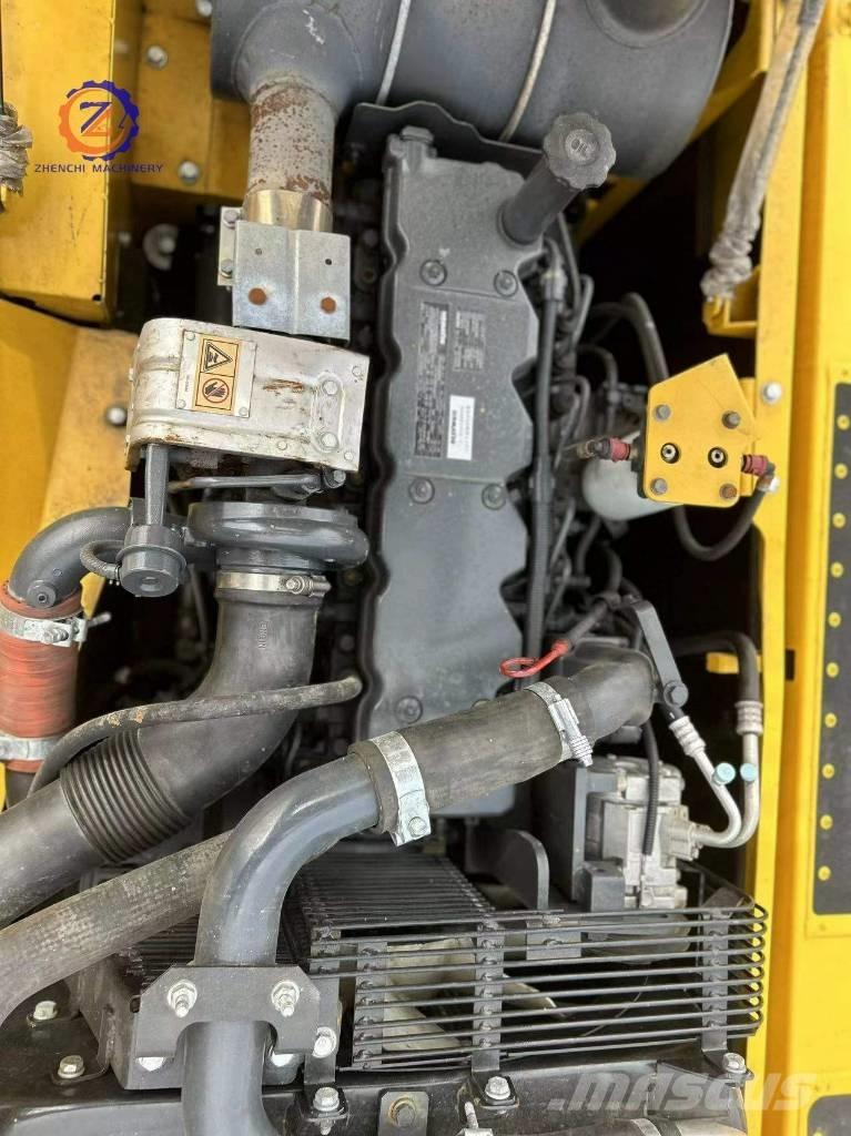 Komatsu PC 240-8 Bandgrävare