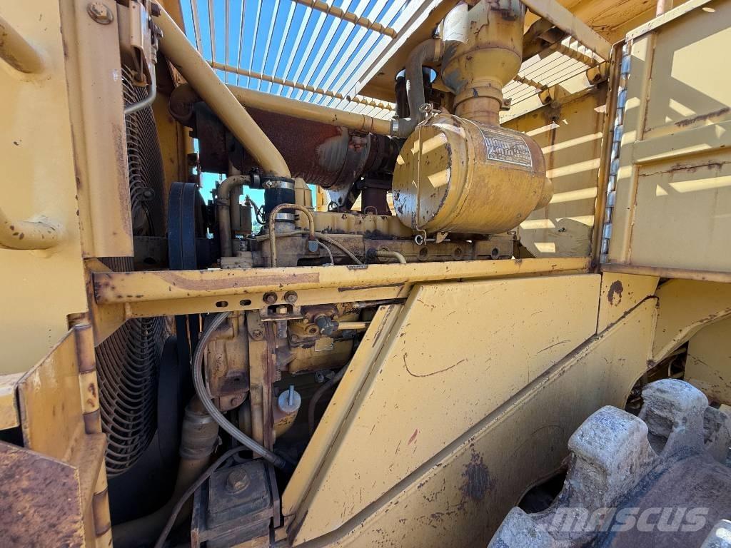 CAT 815 B Jordkompaktorer